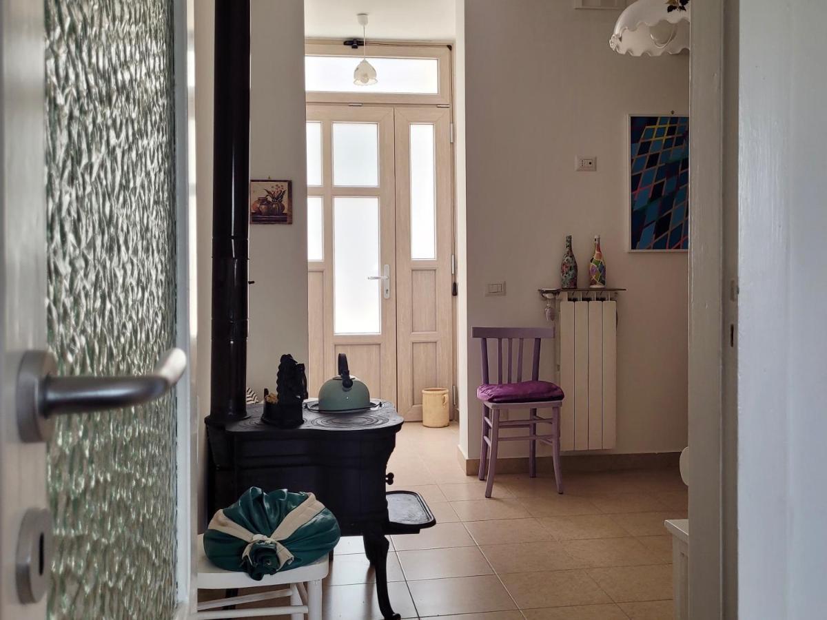 Comfort, Parcheggio E Balcone Su Tricarico In Basilicata, Io Sono Qui Buitenkant foto