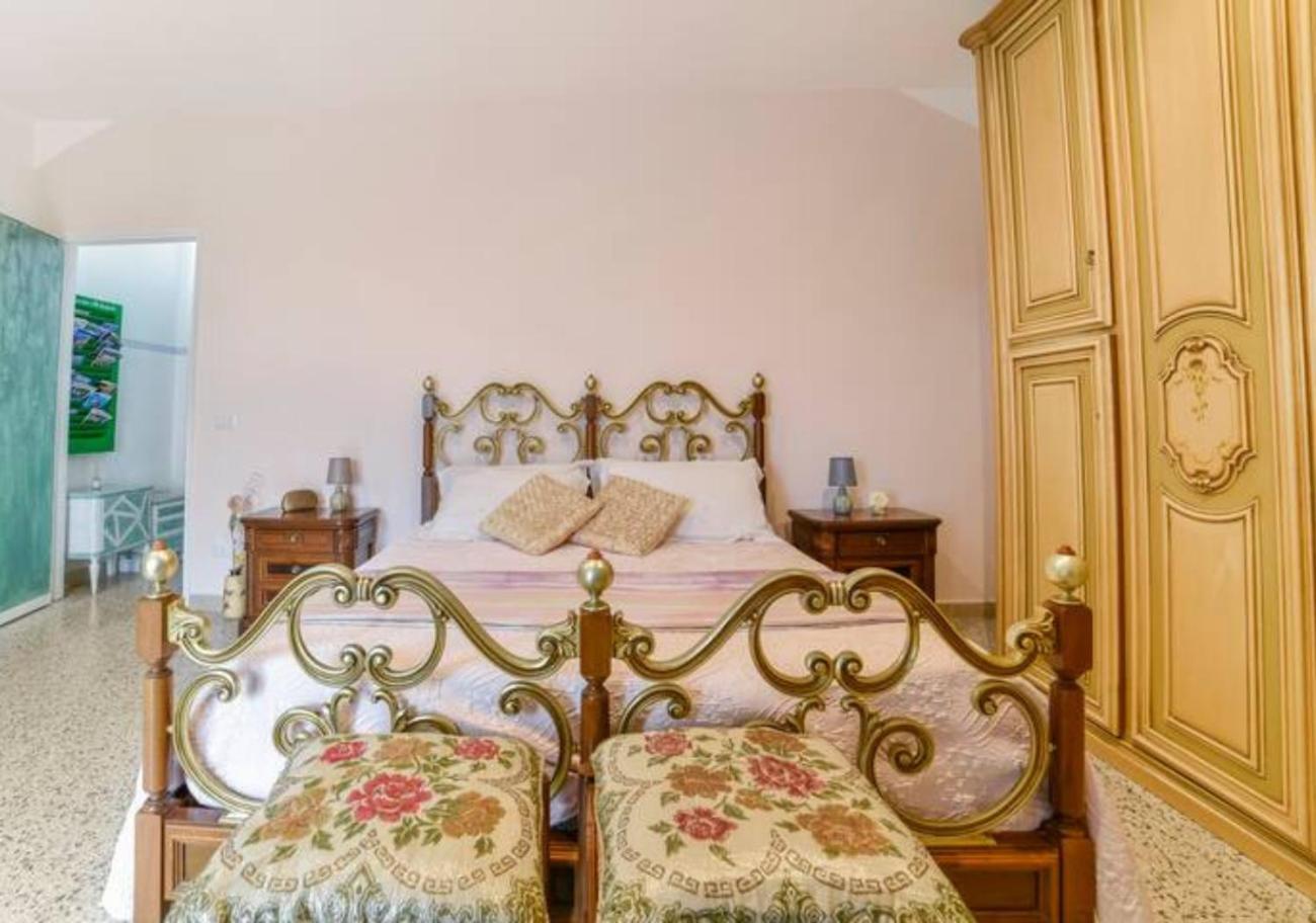 Comfort, Parcheggio E Balcone Su Tricarico In Basilicata, Io Sono Qui Buitenkant foto