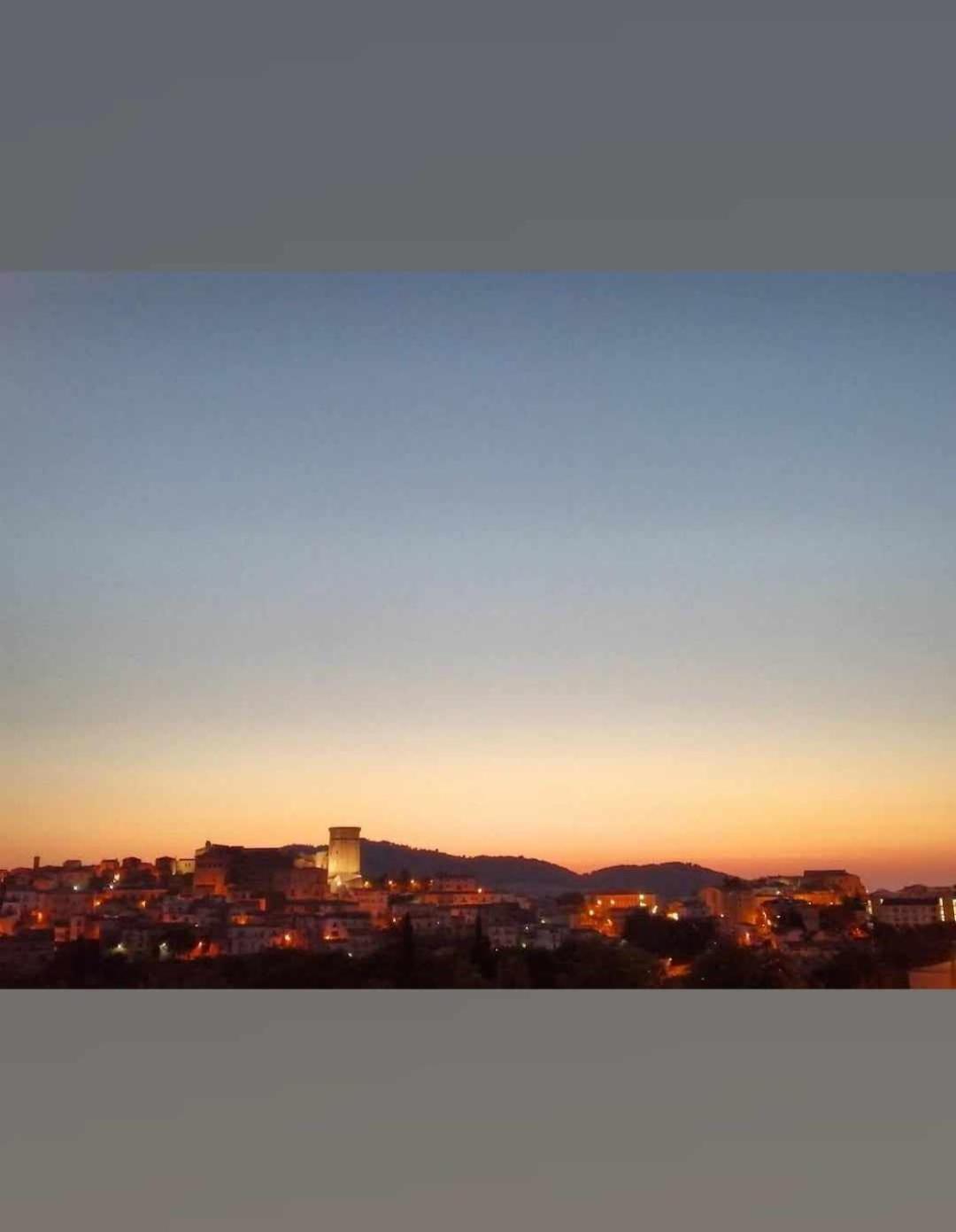 Comfort, Parcheggio E Balcone Su Tricarico In Basilicata, Io Sono Qui Buitenkant foto
