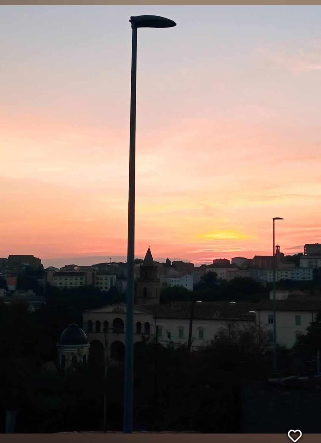 Comfort, Parcheggio E Balcone Su Tricarico In Basilicata, Io Sono Qui Buitenkant foto